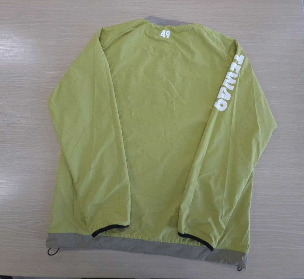 59. 茶美さん専用 TFW49 REVERSIBLE PULLOVER