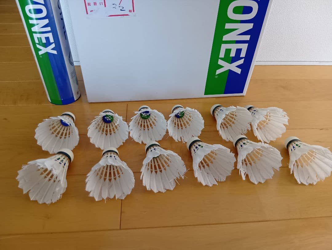 tanny　中古　YONEX ニューオフィシャル　シャトル 10ダース