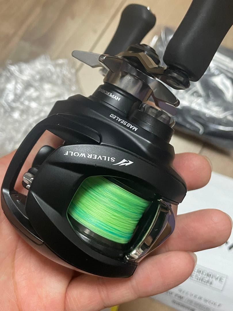値下げ❗️ダイワ22シルバーウルフ SV TW 1000XH 右用PEスペシャル