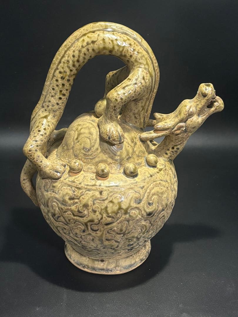 中国　ドラゴン持ち手の陶器壺