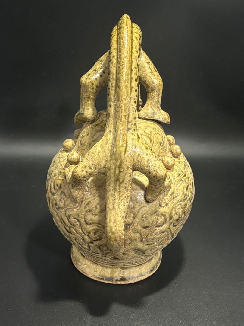 中国　ドラゴン持ち手の陶器壺