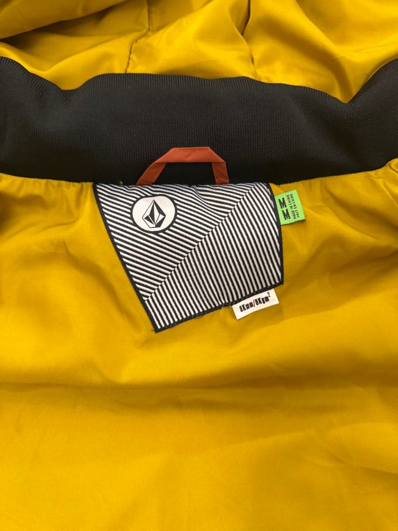 VOLCOM ボルコム　スノーボードウェア　Mサイズ　ダウン