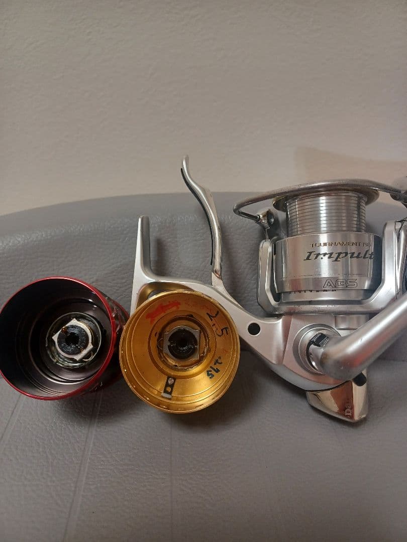 Daiwa 2500LB スピニングリール
