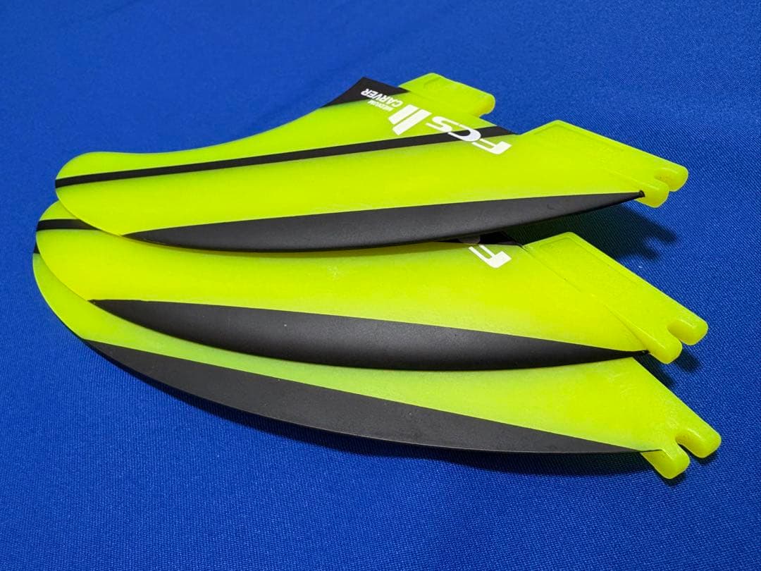 【FCS2／CARVER】3フィン NEO GLASS (MEDIUM)