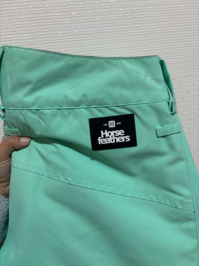 スノーボードウェア・ニット帽込み セール中!!