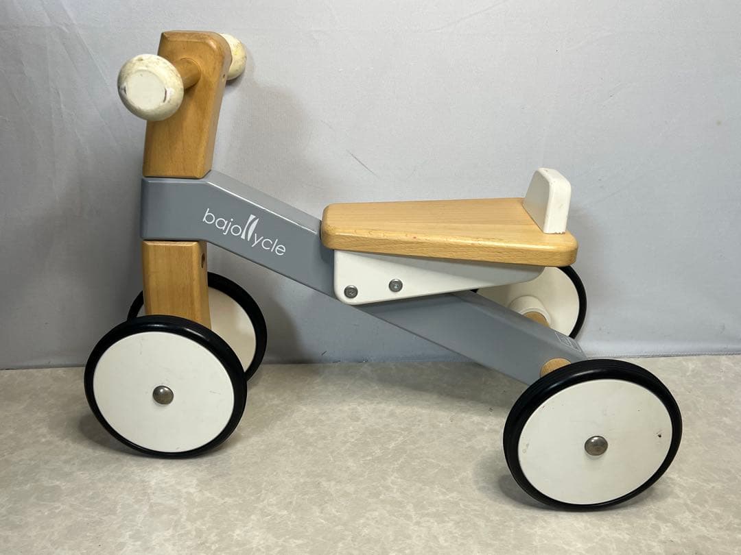 ボーネルンド bajocycle 木の四輪バイク 三輪車 室内用