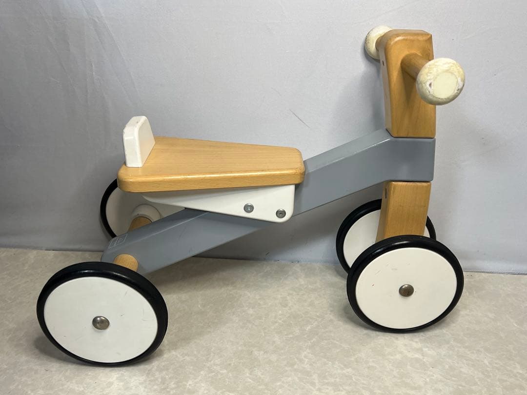 ボーネルンド bajocycle 木の四輪バイク 三輪車 室内用