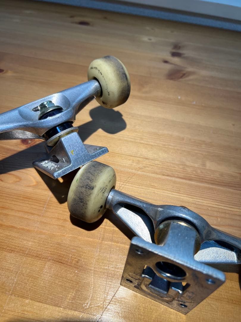 スケートボード Venture 5.0 Hi Truck Skateboard wheel