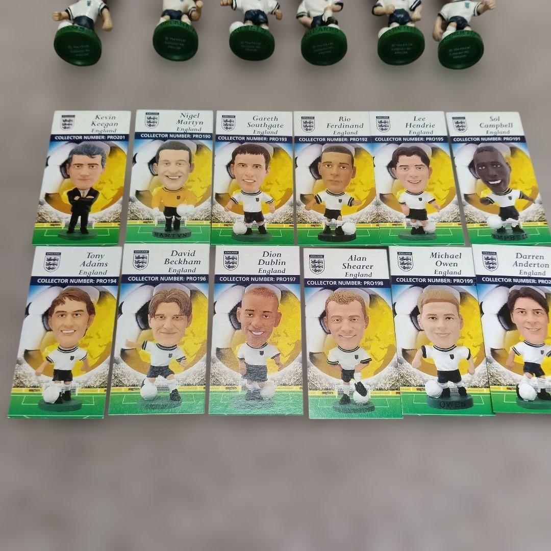 イングランド代表 サッカー選手フィギュア12体セット