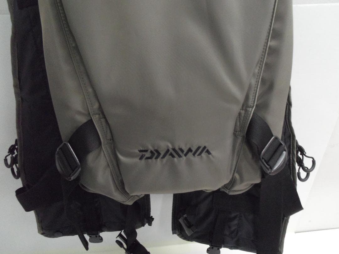 【中古品】ダイワ フローティングジャケット フリーサイズ　グローブライト製