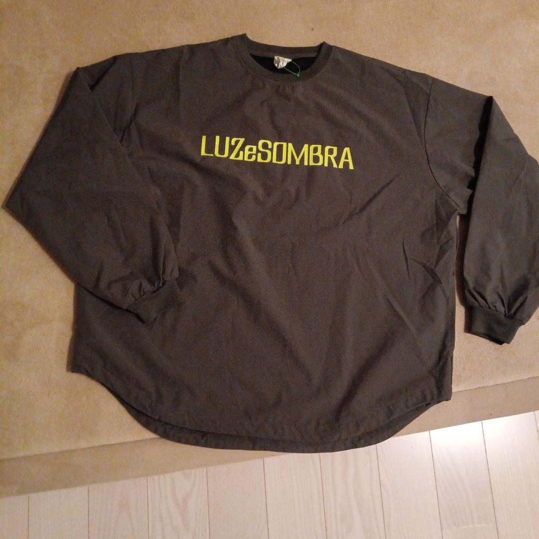 新品LUZe　ルースイソンブラ　STRETCH TAFTA　トップ　ジャケット
