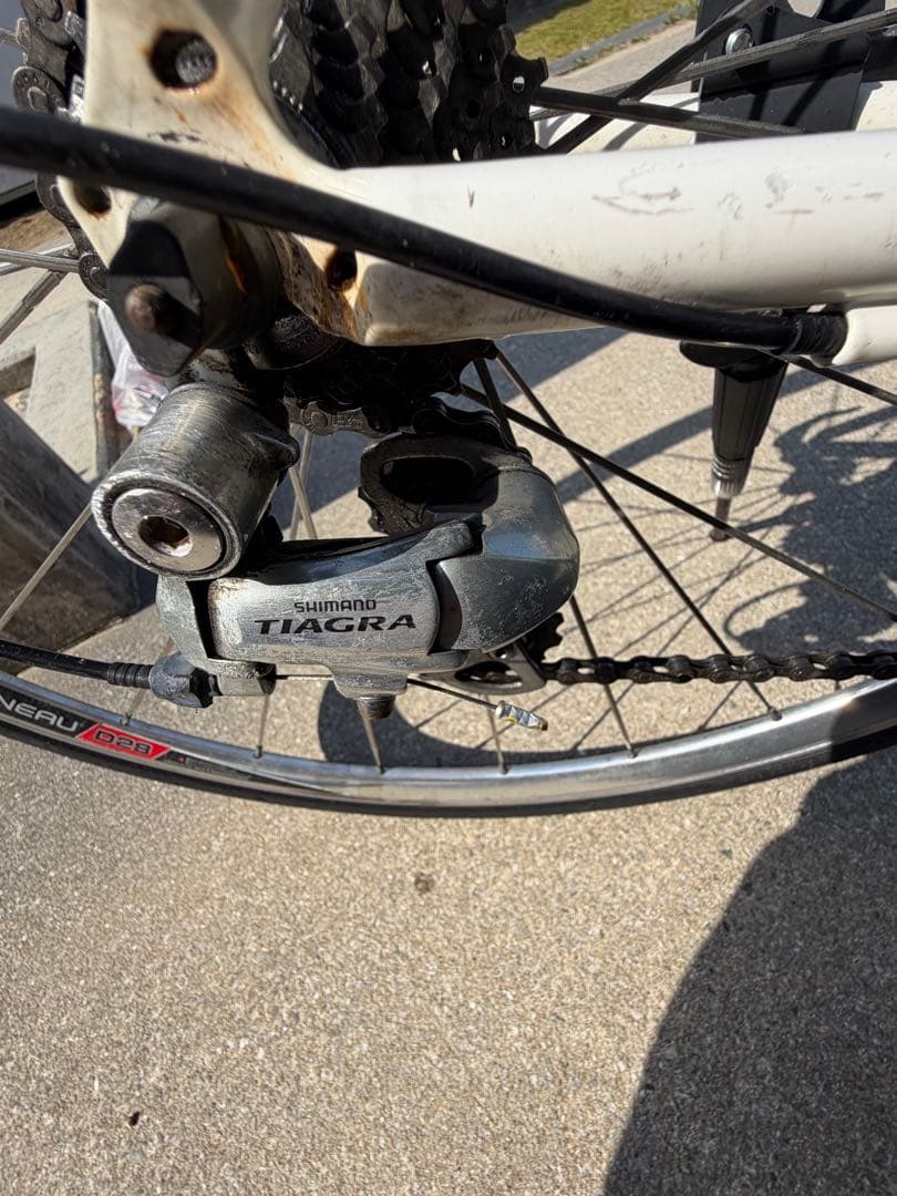 Louis Garneau ロードバイクLGS-LCR 700C (空気入れ付)