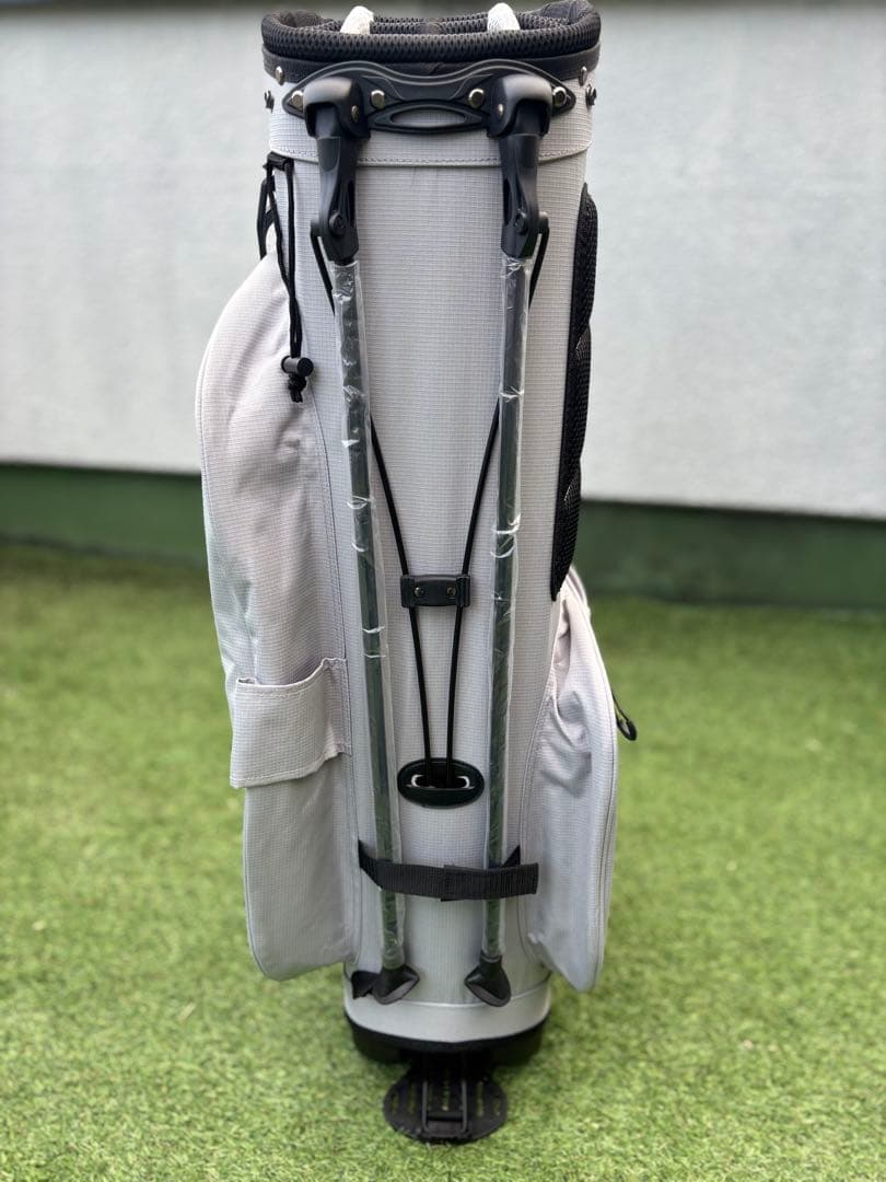 LOVACE スタンドキャディバッグ　ゴルフバッグ　新品　軽量　防水　グレー　灰