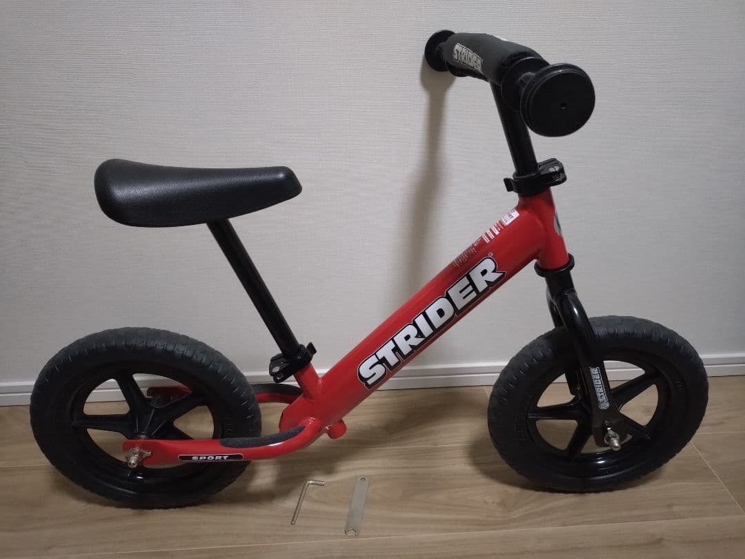 【日本正規品】STRIDER 12 SPORT バランスバイク レッド