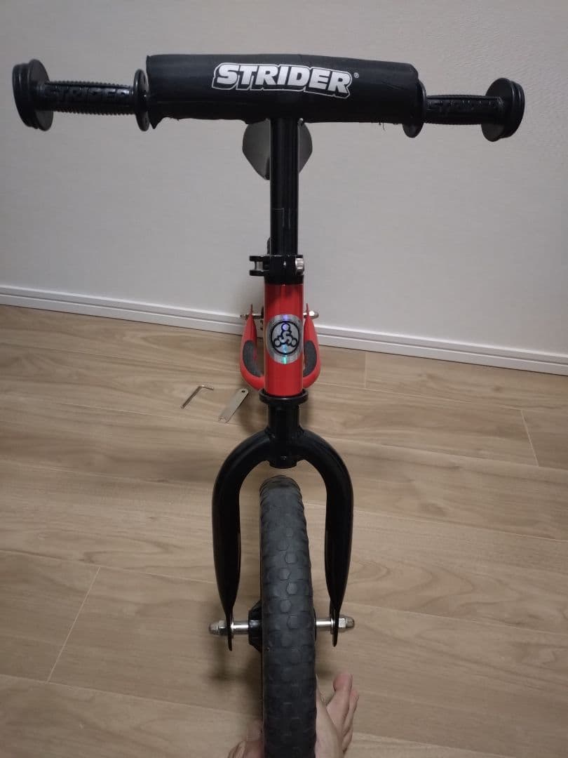 【日本正規品】STRIDER 12 SPORT バランスバイク レッド