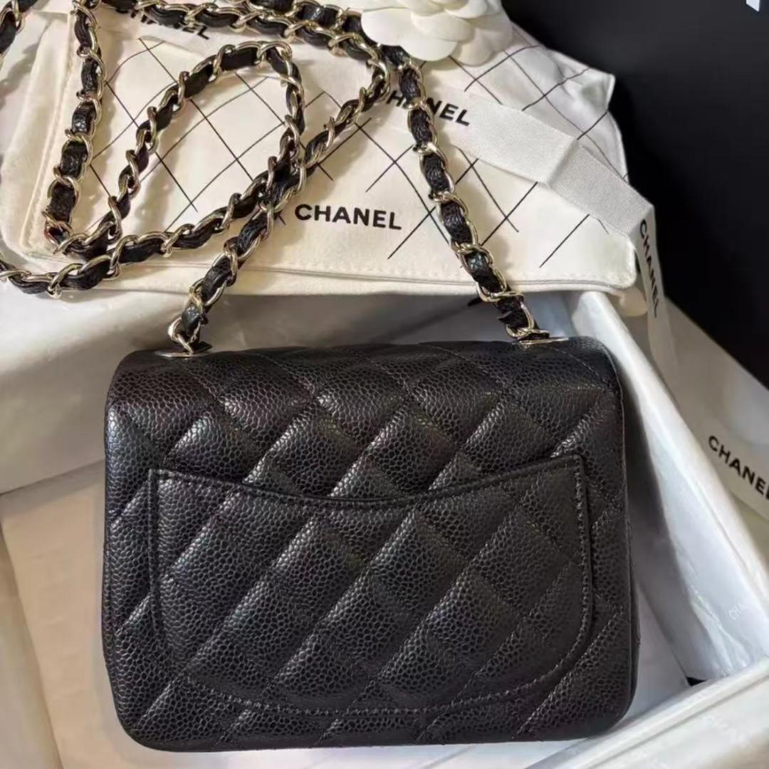 （正規品）ブラック キルティングショルダーバッグ