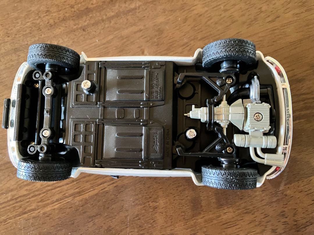 ロードシグネチャー 1/18フィアット アバルトFIATABARTH695SS