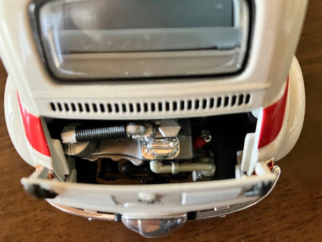 ロードシグネチャー 1/18フィアット アバルトFIATABARTH695SS