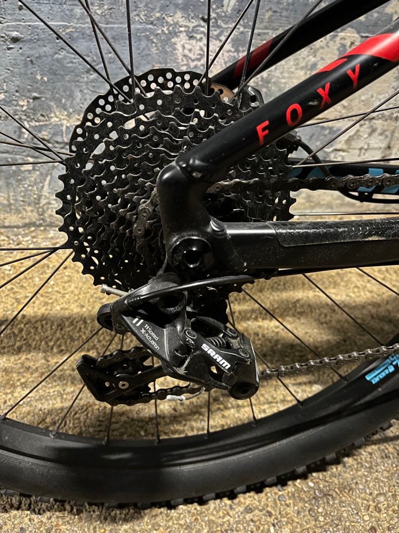 タクポMONDRAKER（モンドレイカー）FOXY 27.5 2019年