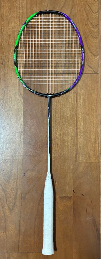 【美品】LI-NING (リーニン)バドミントンラケット ハルバーテック9000