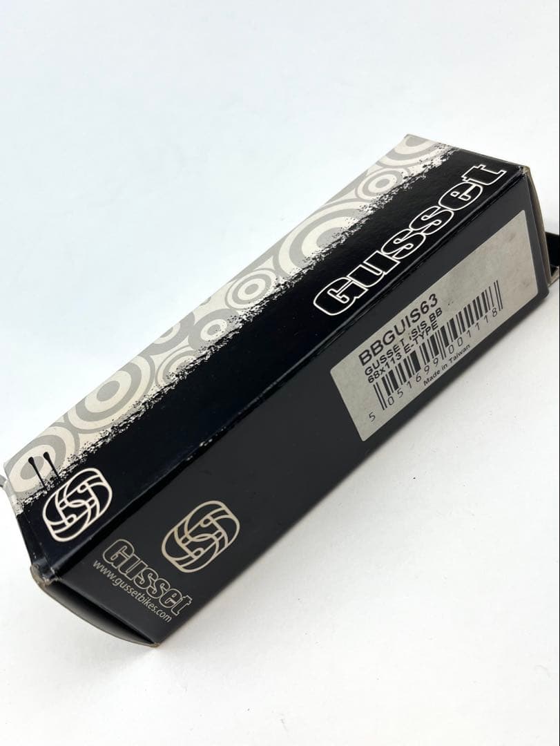 GUSSET ISIS BB ボトムブラケット 68mm x 113mm 新品