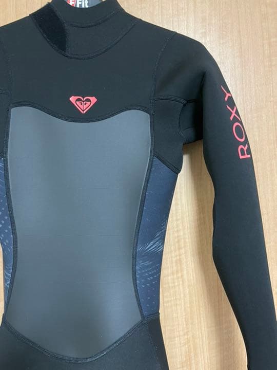 ロキシー ウェットスーツ Sサイズ