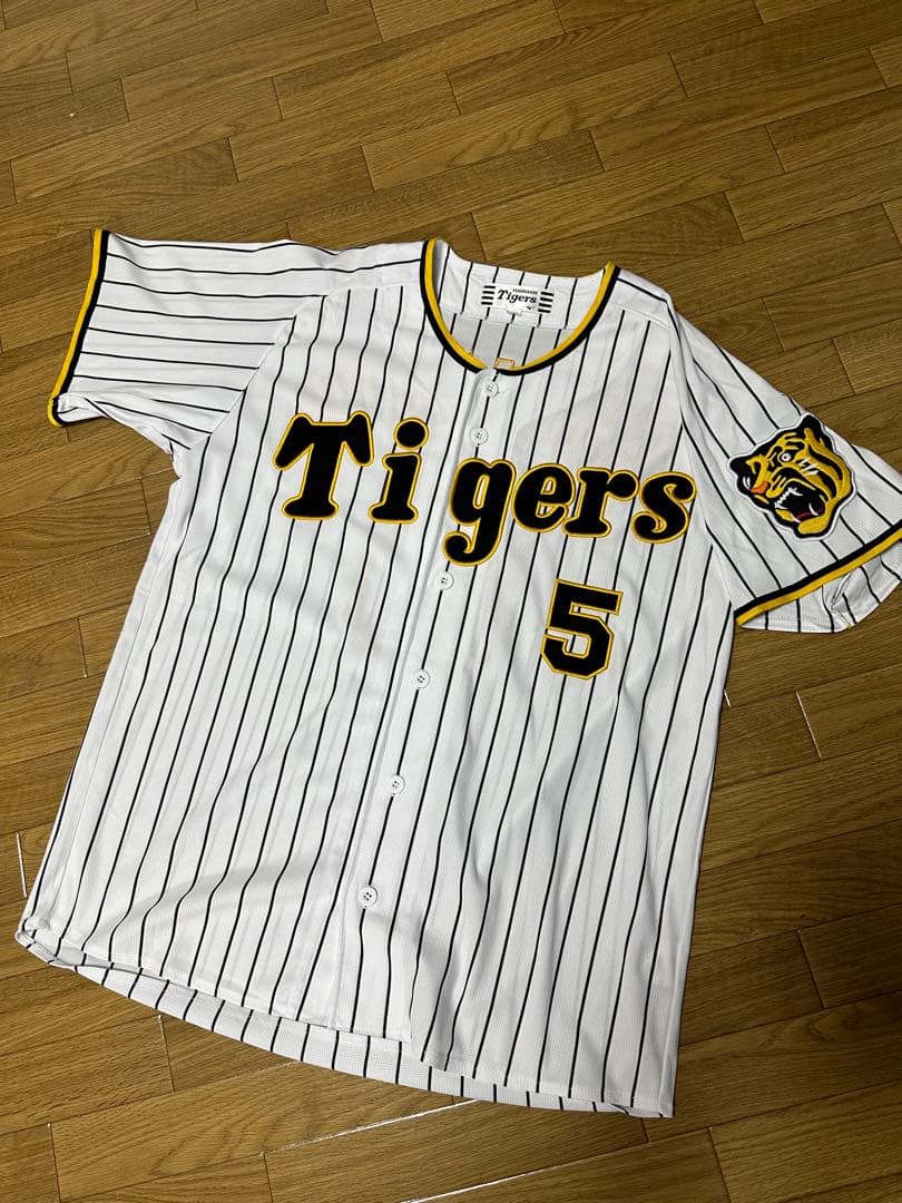 阪神タイガース　ユニフォーム　近本　レア　ユニフォーム