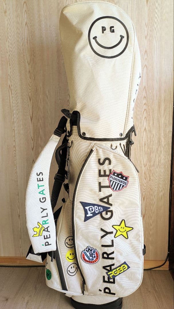 PEARLY GATES キャディバッグ ベージュ. 防水素材.　未使用美品✨️