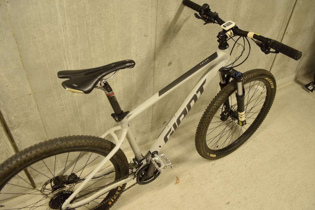 自転車本体 GIANT Bicycles | TALON 2