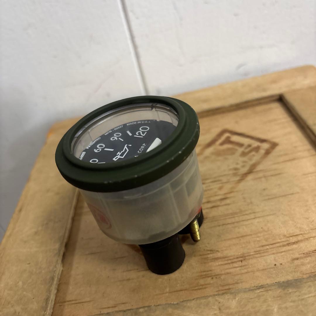 米軍　実物　HMMWV OIL PRESSURE GAUGE 送料無料