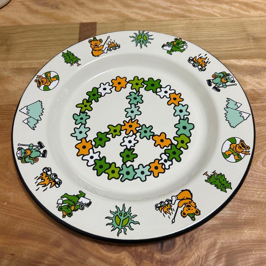 デットベア　ホーロー食器