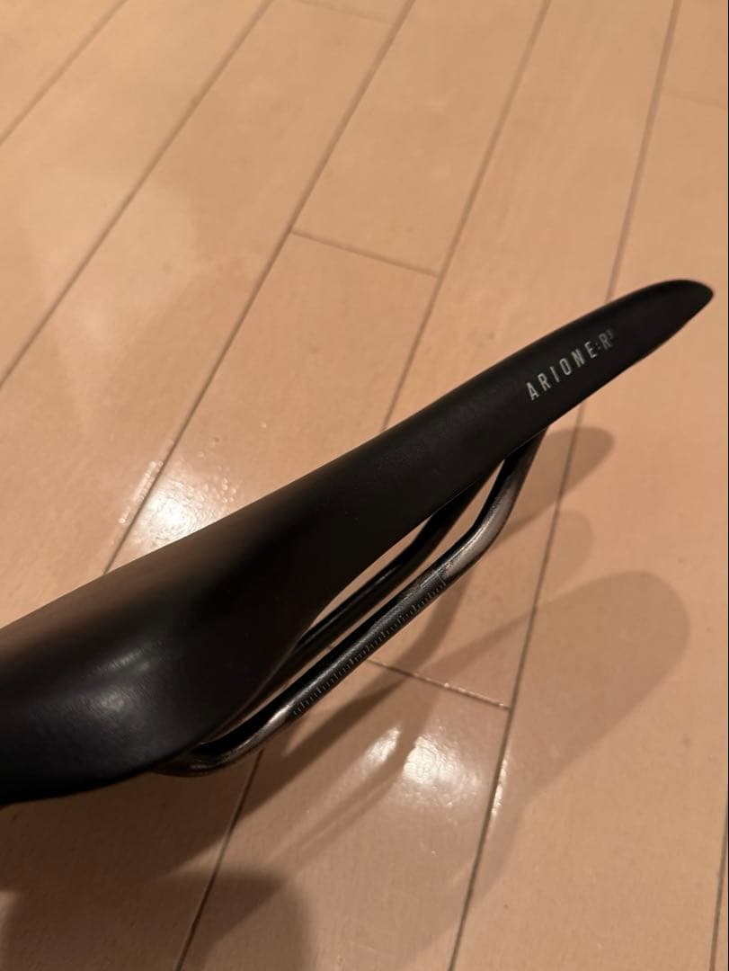 フィジーク　アリオネ　open r3 fizik arione