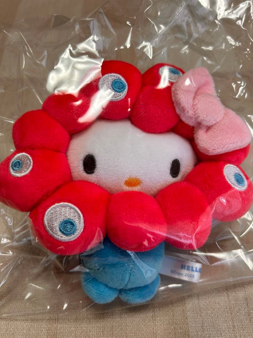 限定値下】サンリオ　ミャクミャクキティなりきりぬいぐるみカラビナ　会場限定　新品