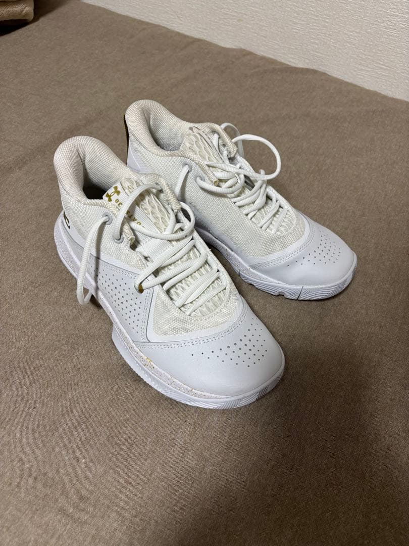 Under Armour Curry 8 ホワイト