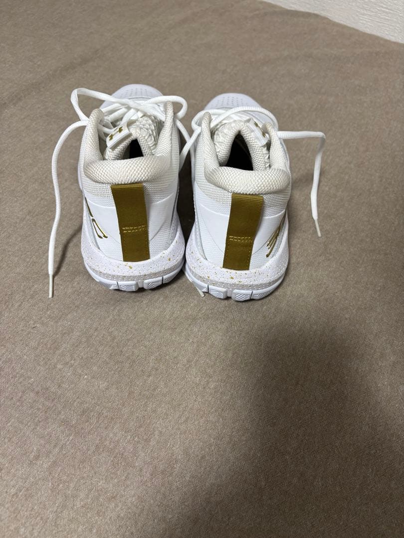 Under Armour Curry 8 ホワイト