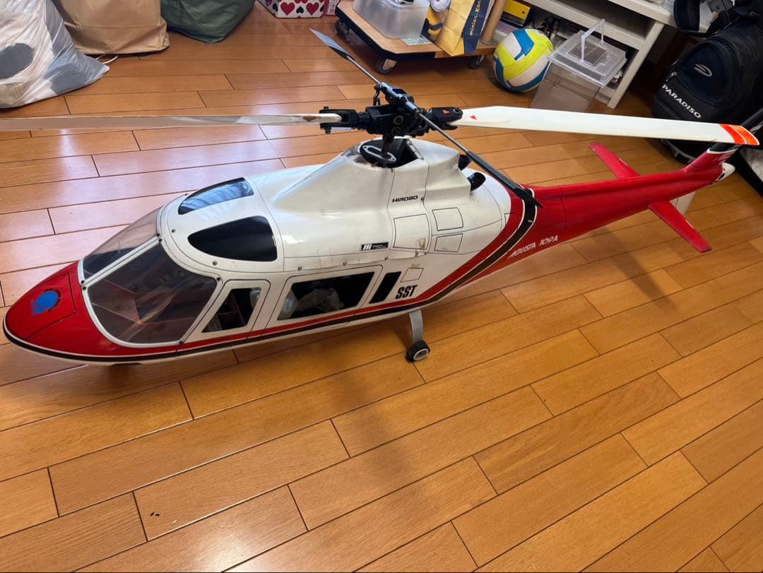 航空機・ヘリコプター AGUSTA109A