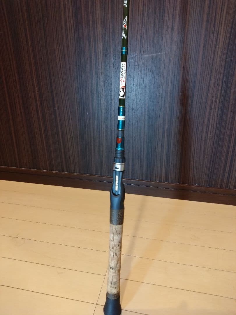 ツララロッド！ジャジルJM63CMedium 淡水でのみの使用で美品です！