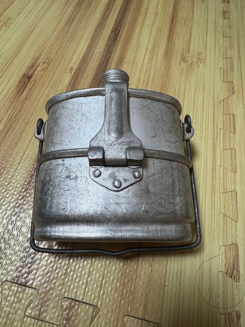 旧ソ連軍、空挺部隊用水筒＆メスキットセット、カバー付き実物、未使用品