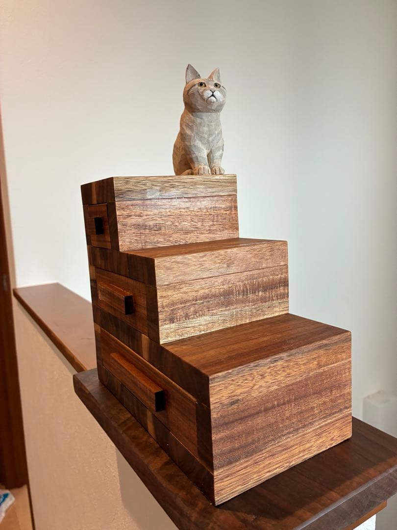 Momo 　猫とインテリア階段箪笥