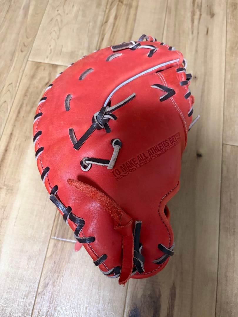 Under Armour 軟式グローブ オレンジ