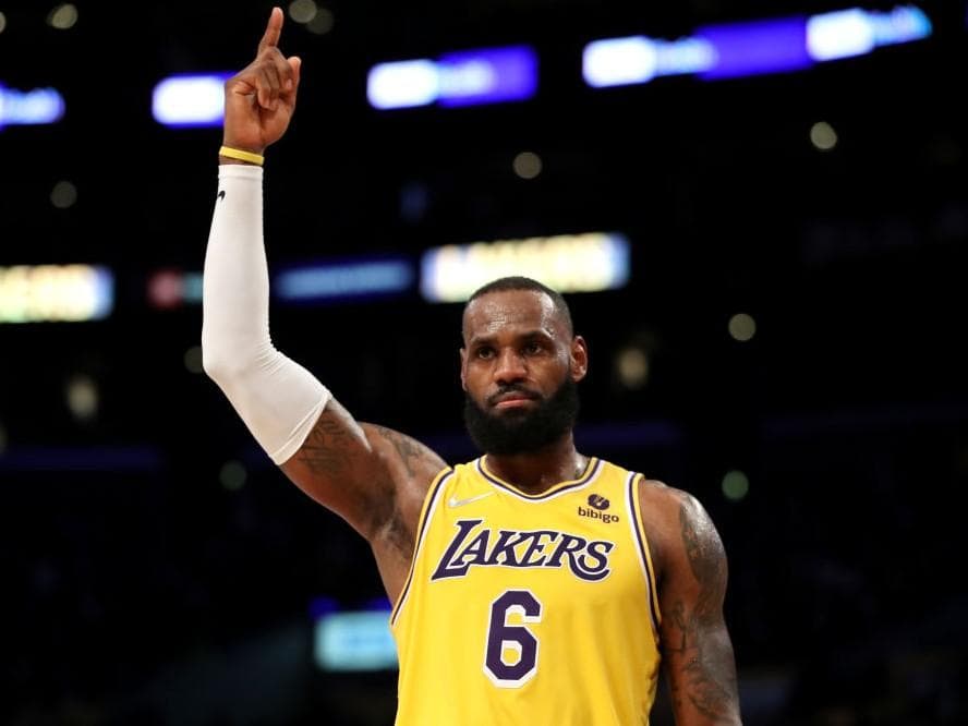 ★美品 NBA レブロン・ジェームズ LAKERS レイカーズ ユニフォーム