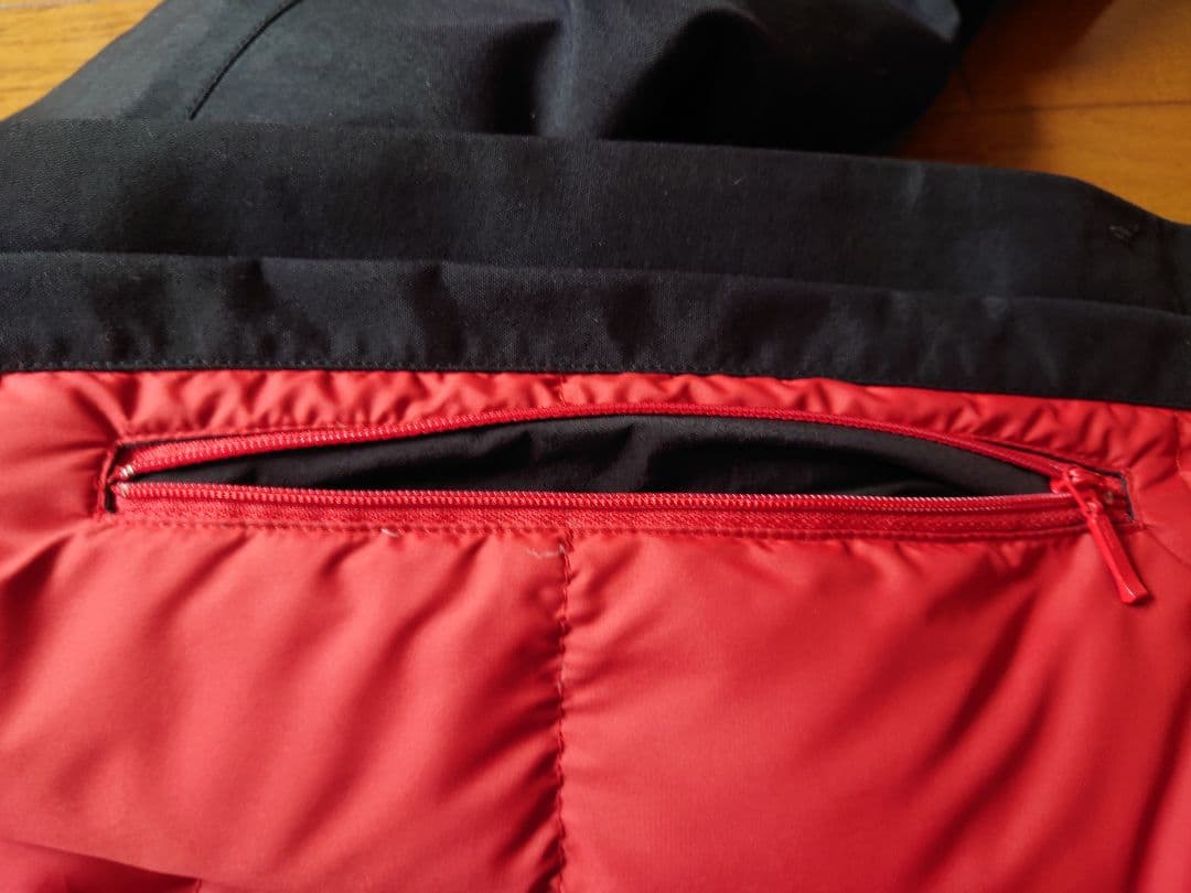 XEFO.GORE-TEX フード付ダウンレインウェア ブラック本日まで値下げ。