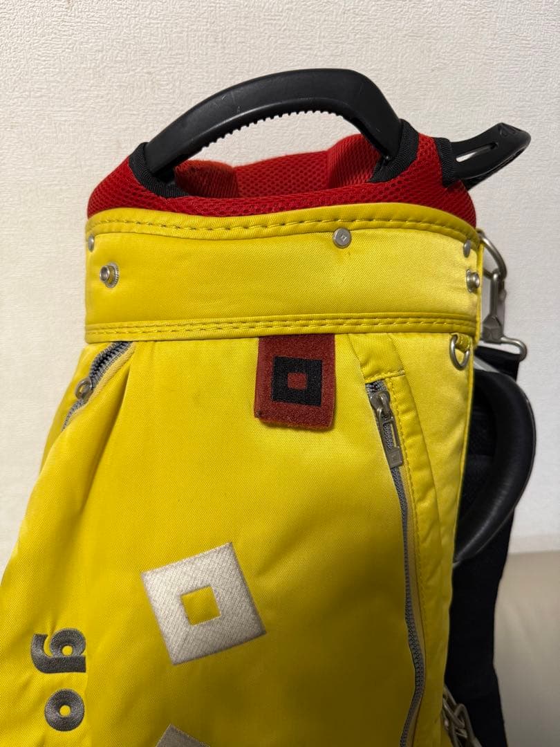 【送料込み】廃盤希少品　大人気　ONOFF オノフ　キャディバッグ 一点物