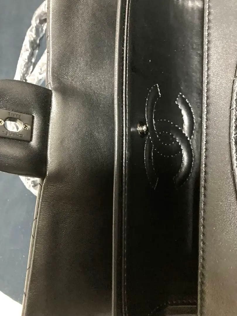 CHANEL ノベルティ　マトラッセ　ダブルフラップ　チェーンショルダーバッグ