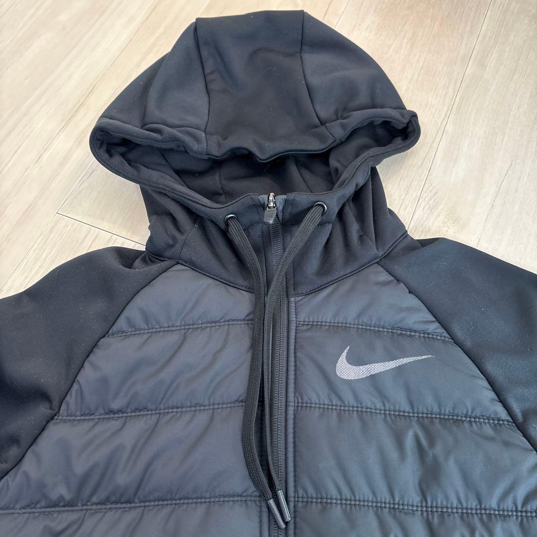 ナイキ NIKE THERMA WNTRZD フルジップ フーディ 美品 黒 S