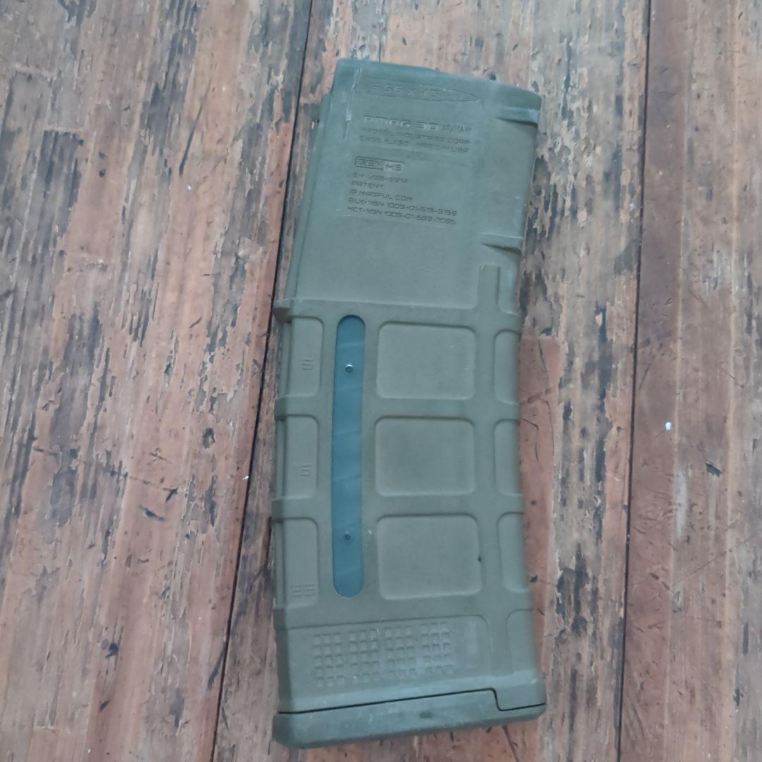 米軍　MAGPUL PMAG M4 両窓　5.56mm 30連 マガジン　⑤