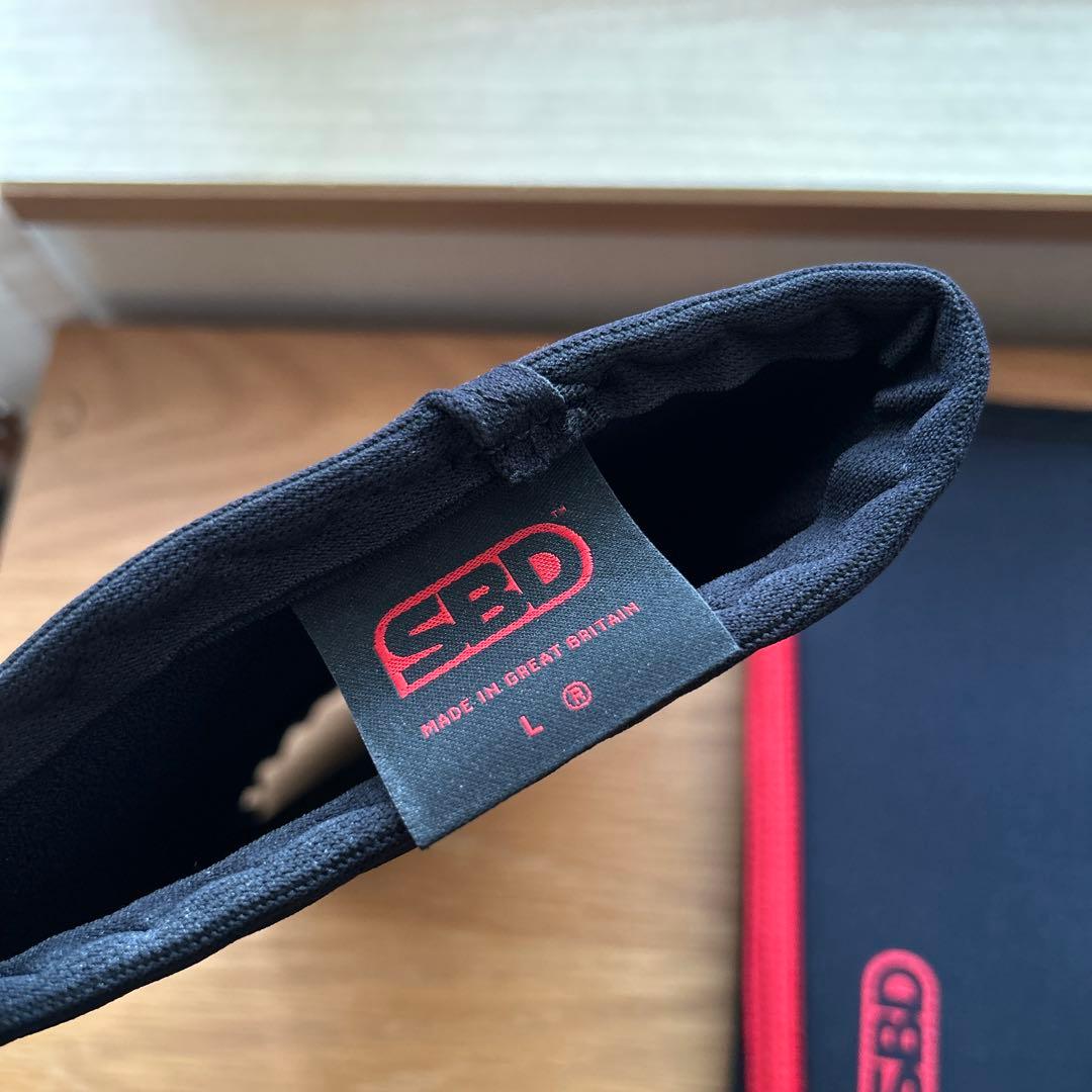 【美品】 SBD エルボースリーブ 試着のみ 左右