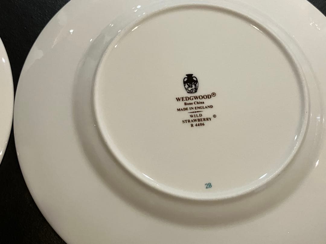 ウエッジウッドワイルドストロベリーケーキ皿4枚セット