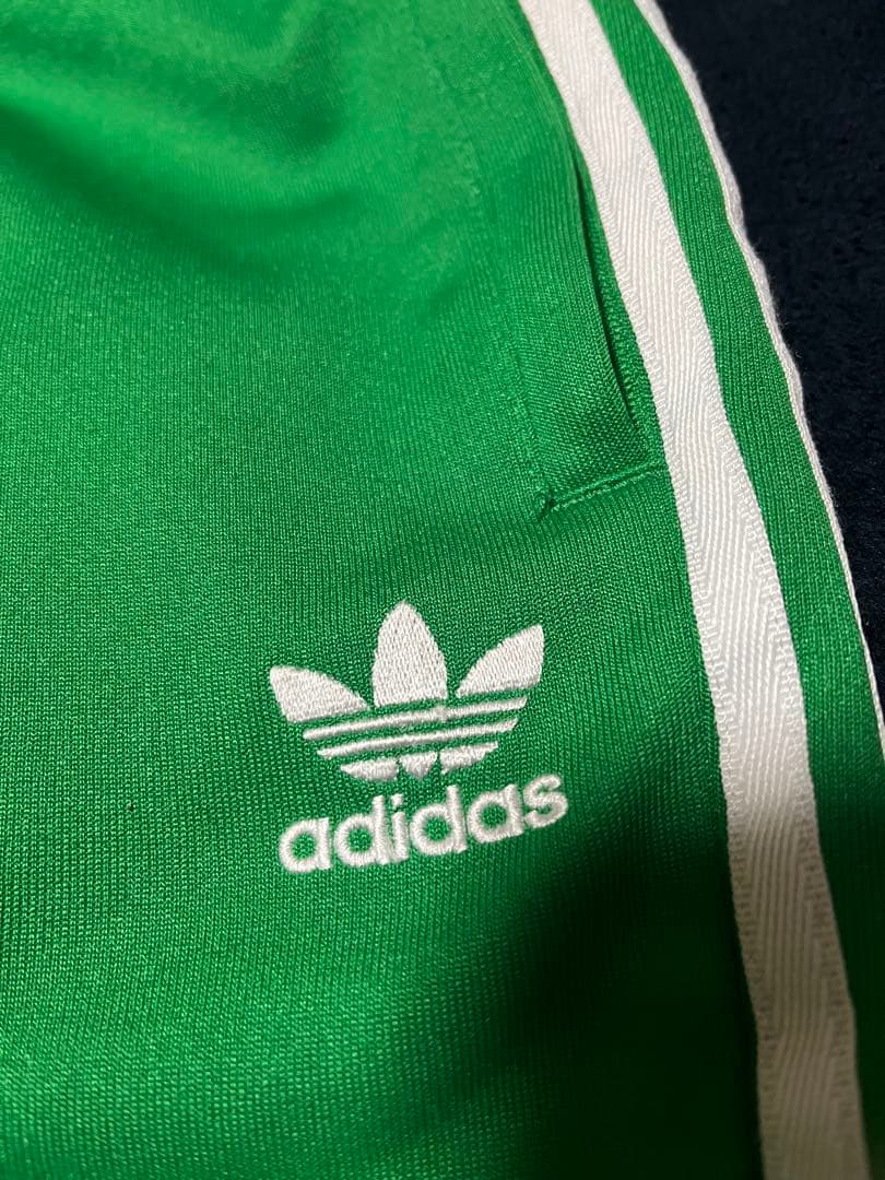 adidas Originals SST トラックパンツ グリーン CW1278