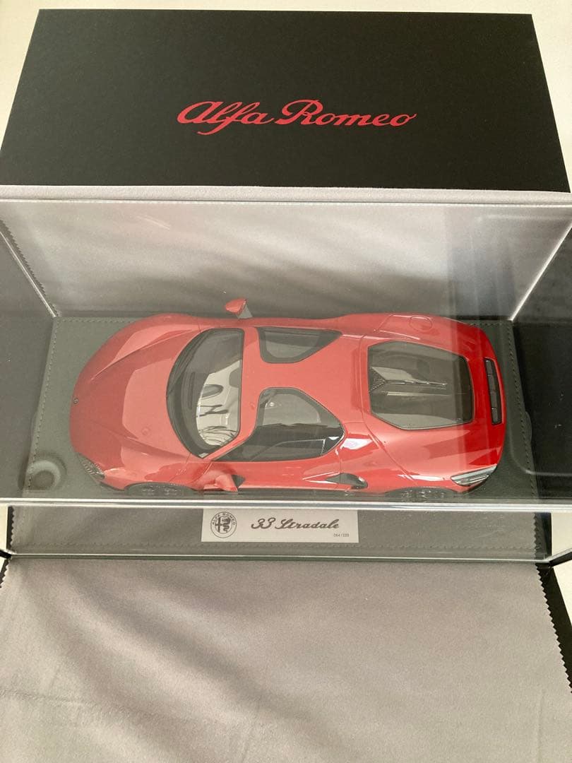 【新品未使用】BBR 1/18 Alfa Romeo 33 Stradale